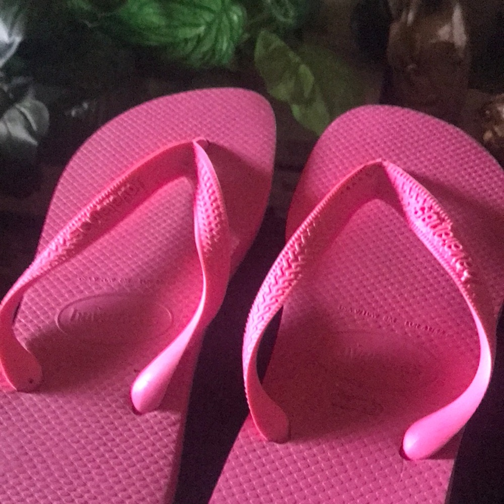 Women's Bright Pink Casual Flip Flop Sandals